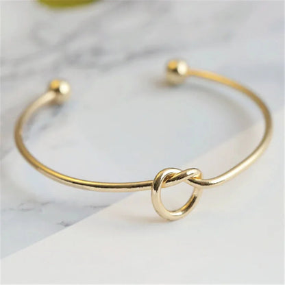 Cesira | bracciale con dettaglio a nodo